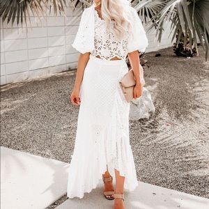 White Vici Easy Livin' Eyelet Set